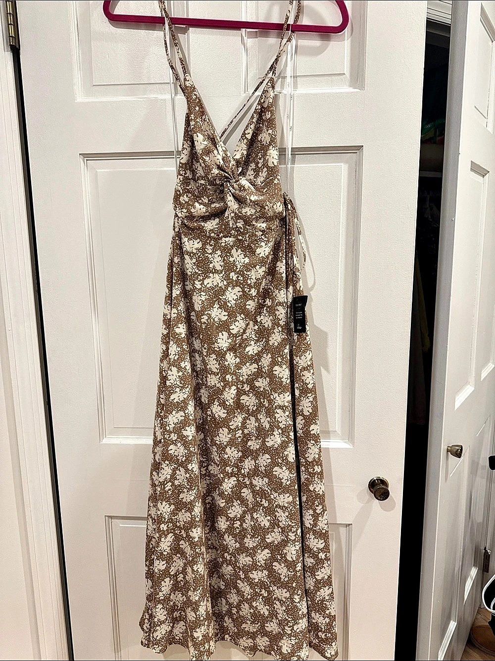 LuLus Floral Maxi Dress in Brown & White Size XS Like New
